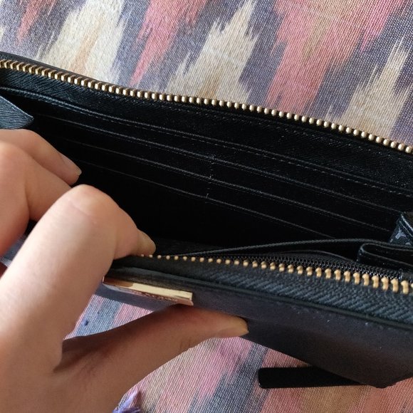 Kate Spade Wallet - Picture 5 of 7